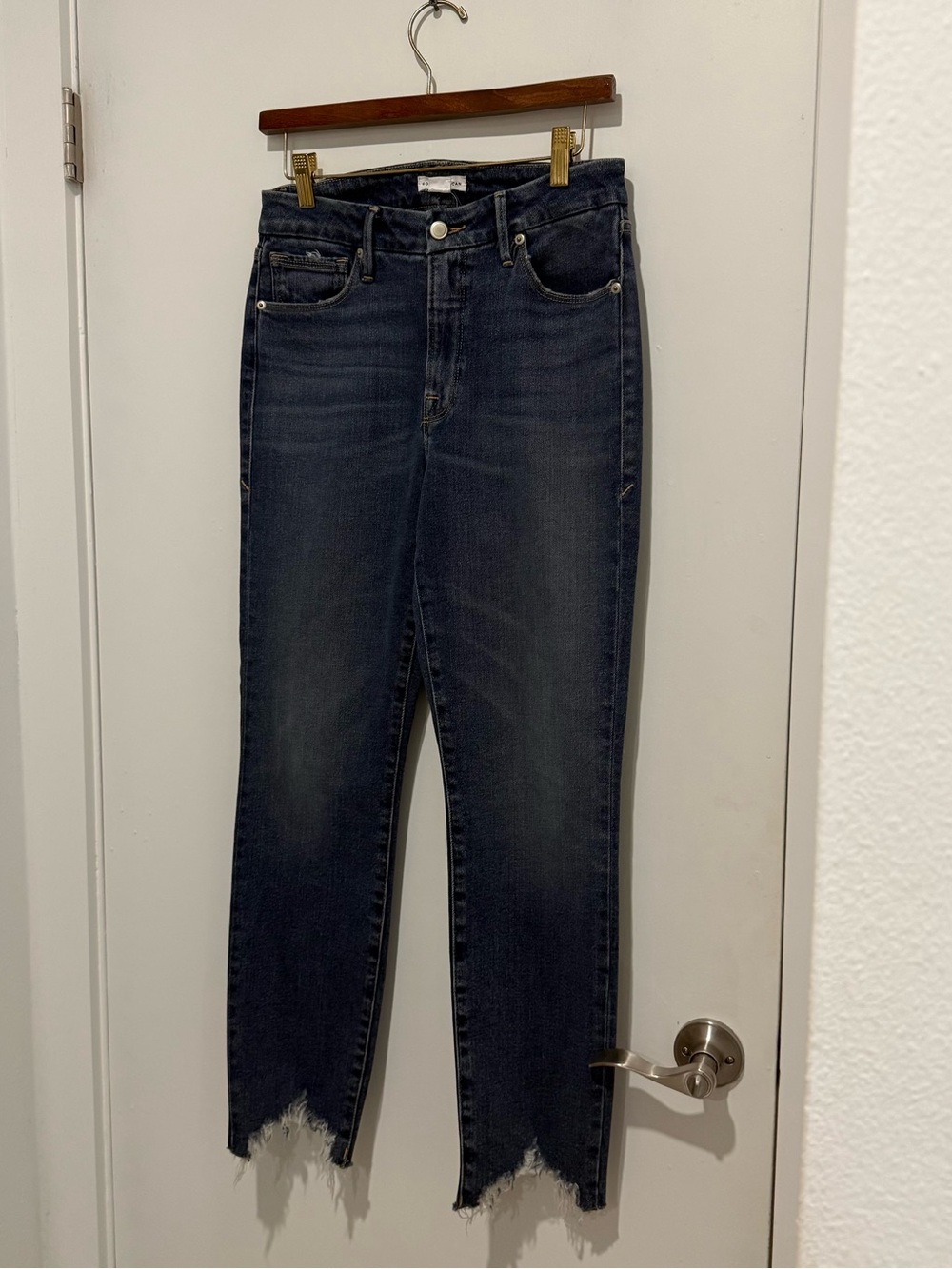 Good American Good Legs Cigarette Jeans Size 4/27 Dark Wash Raw Hem